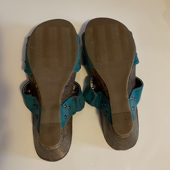 TENDER TOOTSIES Collections Sandals - Picture 5 of 5